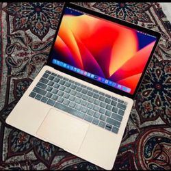 Apple Macbook Air Ratina 13 inch 2018 512GB SSD 1.6GHz i5 8GB Ram Rose Gold Color