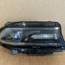OEM | 2015--2020 DODGE CHARGER HID XENON HEADLIGHT (RIGHT,PASSENGER)