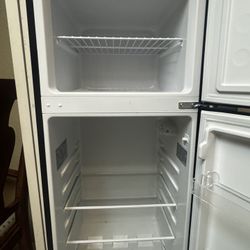 Refrigerator 7.5 Cu.fl 
