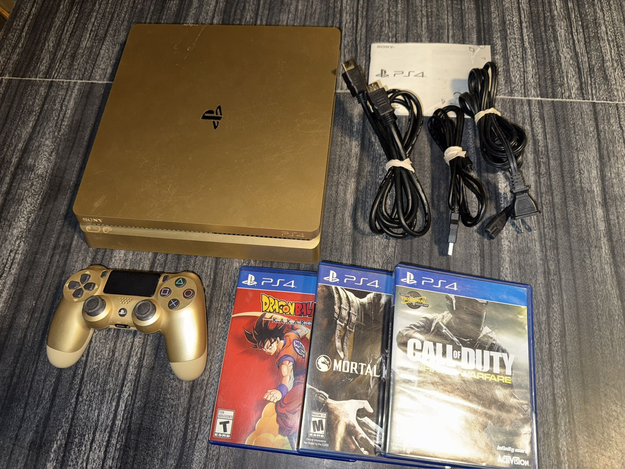 PS4 Slim (LE/Gold)