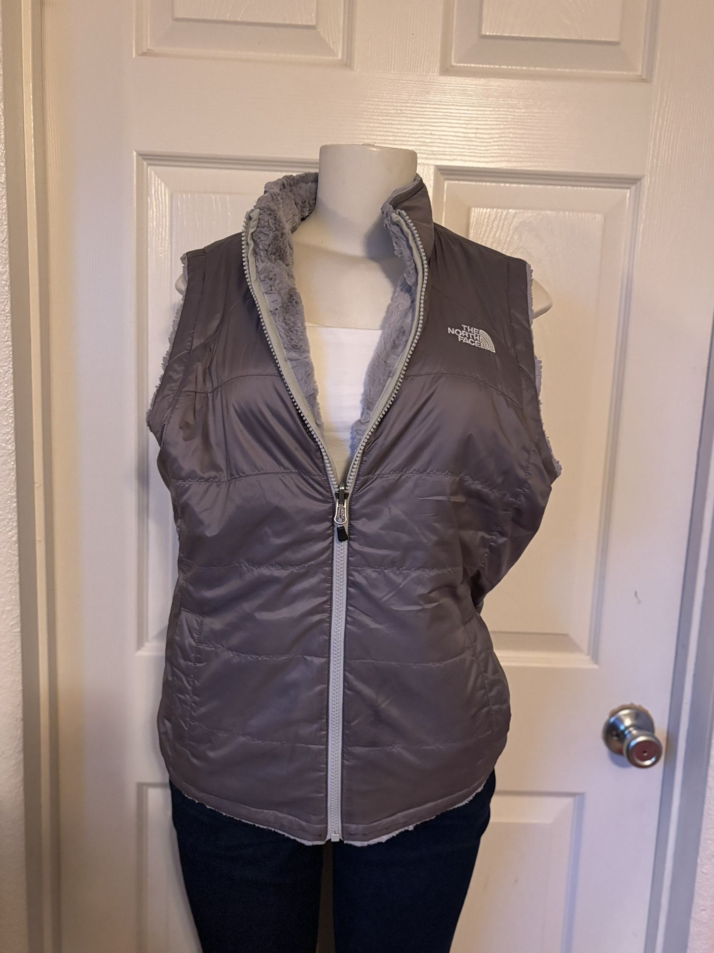 Women’s Small Vest Reversable 