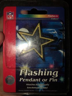 Cowboys NFL Flashing Pin or Pendant New