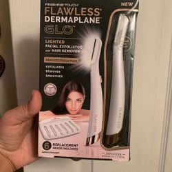Flawless Dermaplane Facial Exfoliator 