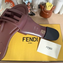Fendi Roma Slippers 