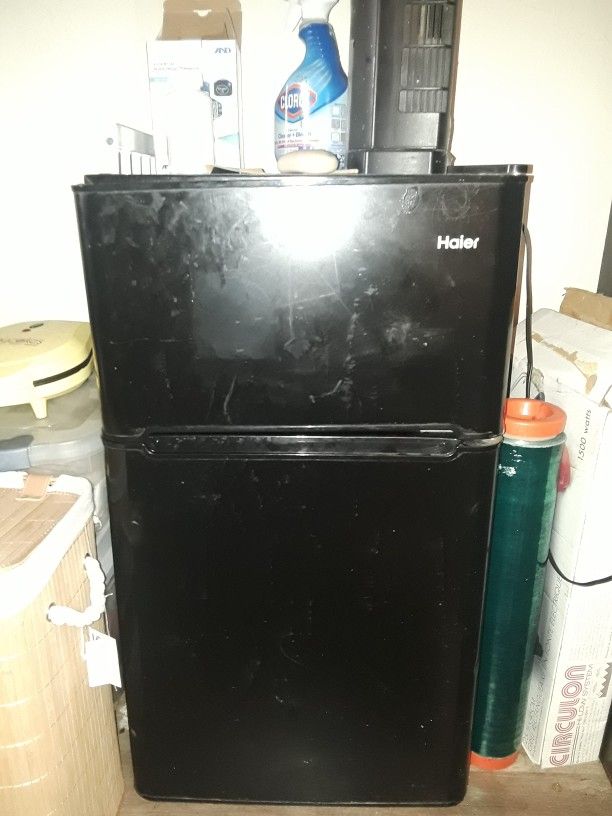 Haier mini fridge