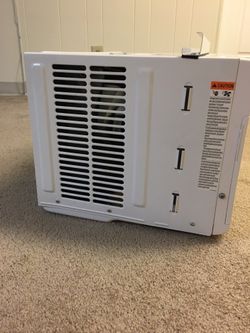 Ge Ac Unit 6000 Btu Model Ahs06lxw1 Used One Summer Excellent Pre Owned Condition Original Box Manual Remote Included 250 Sq For Window Air C For Sale In Ny Us Offerup