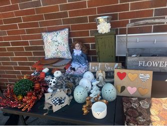 GARAGE SALE SUNDAY ONLY 12-6 (7/19) Bring a regular size grocery bag and fill it for 5$!!