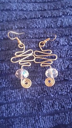 Clear zig zag earrings