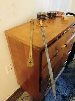 1900skn8ght sword