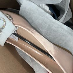 Girl Shoes Size 7.5 