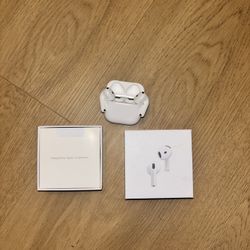 AirPods 4 With Active Noise Cancellation 