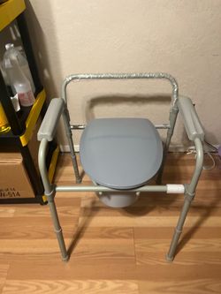 Portable Bedside Commode Chair