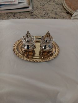 Antque Salt And Pepper Set