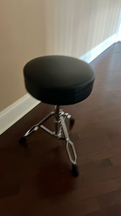Like New Tripod Drummers Stool!