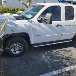 08  Chevy. 2500hd 6.6