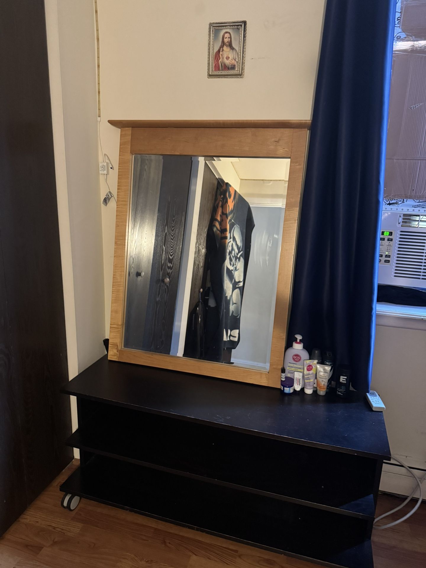 Mirror And Tv Stand