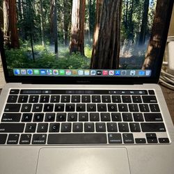 MacBook Pro Laptop