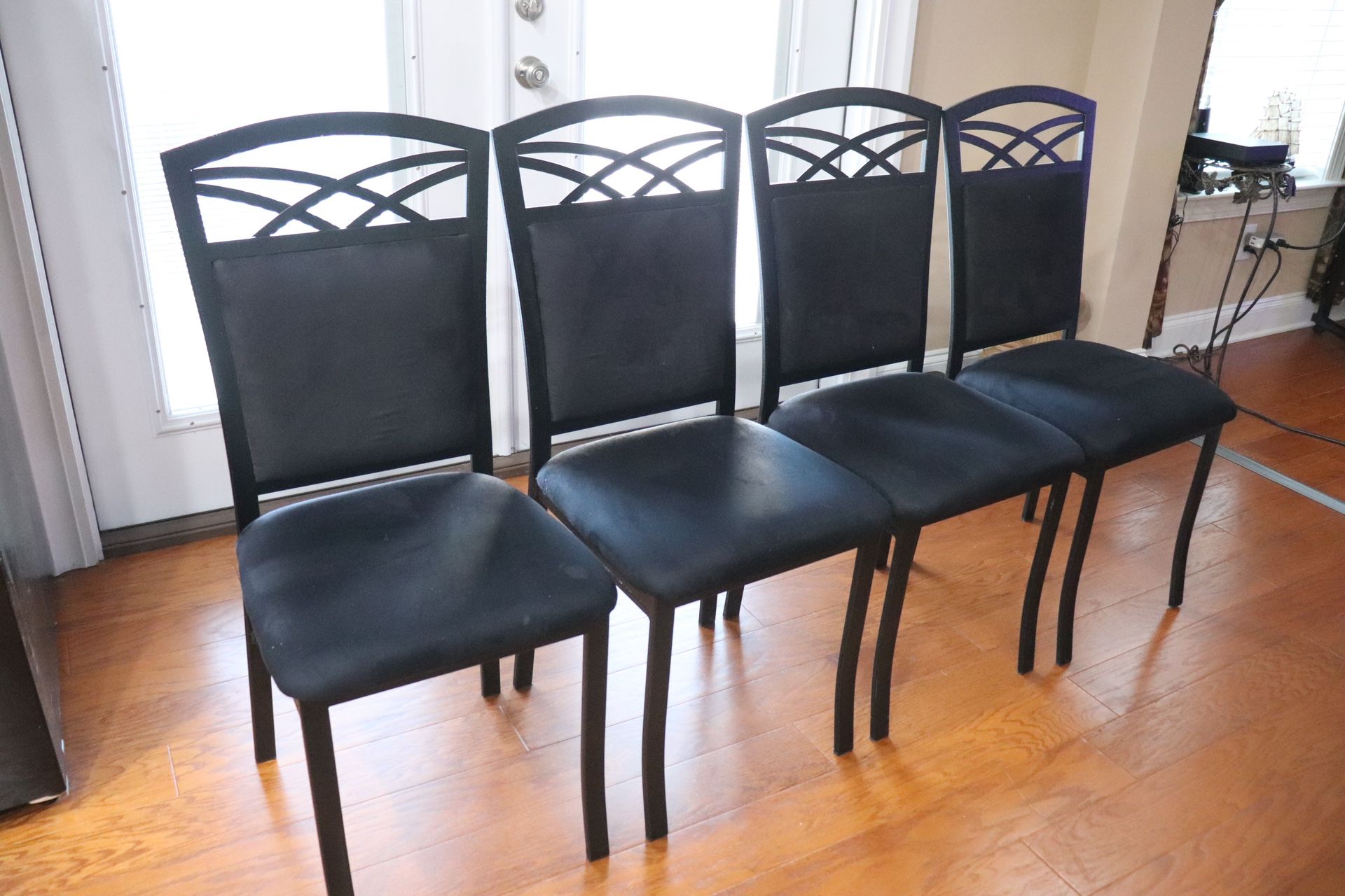 Black Chairs (Set of 4) 