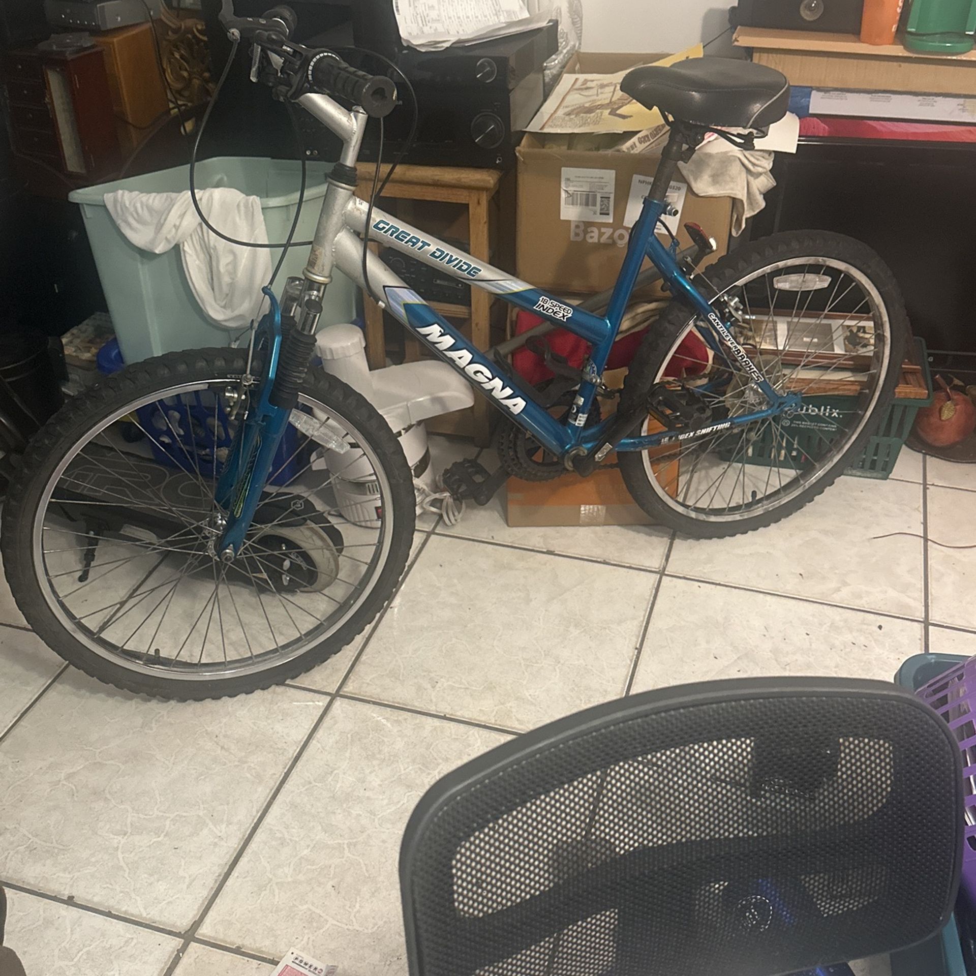 26 Ladies Bike18 Speed Magna Front Suspension