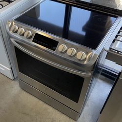 LG Electric Stove Slide In