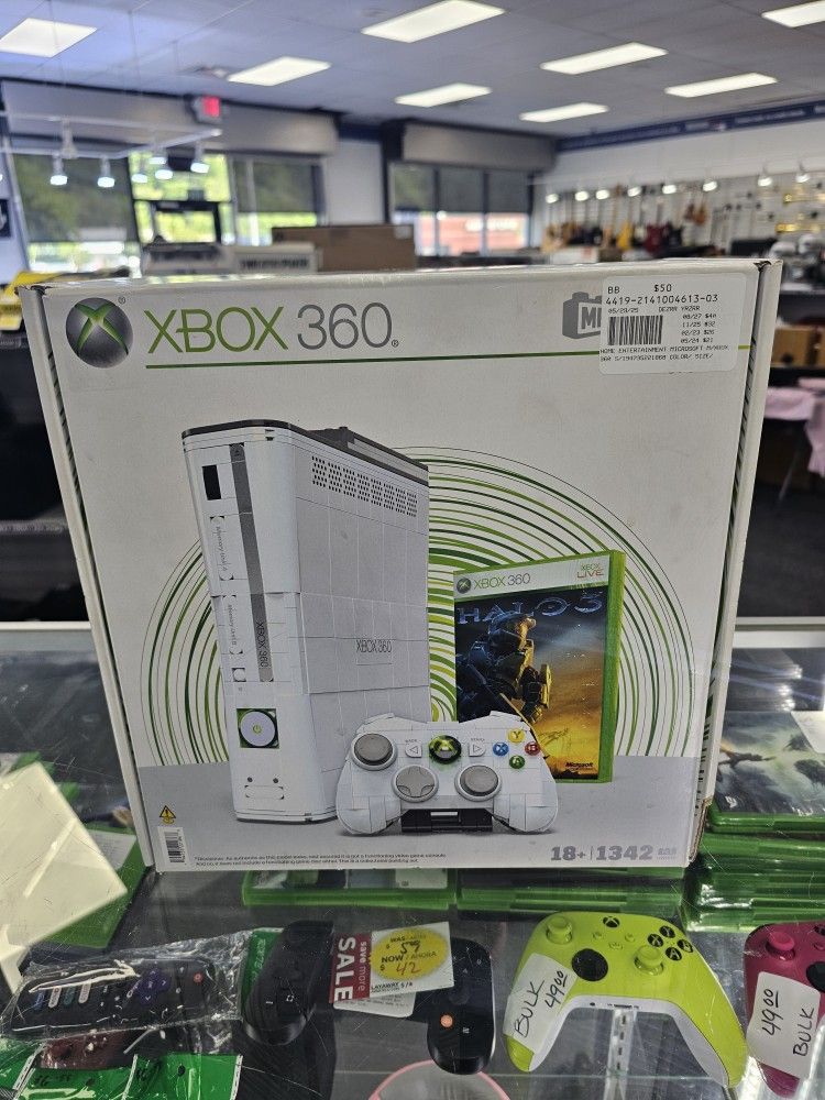 XBOX 360 Collector Building Set. ASK FOR RYAN. #4(contact info removed)613-03