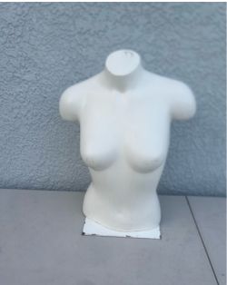 Fusion Specialties Female Mannequin Bust Torso W/metal Stand Solid Heavy Blemish. There is a slight discoloration and thin surface crack that can actu