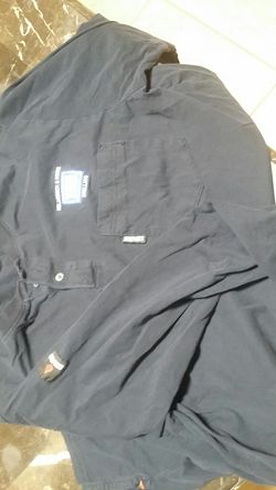 Fr crude Md-Lg Long sleeve 3 button pullover