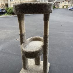 Cat tree