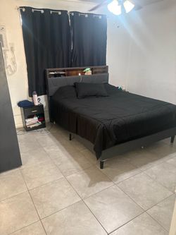Me mudo y lo vendo todo: mesa de comedor, mesa de tv, muebles, cama y colchon