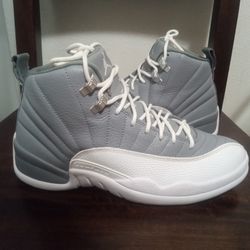 Like New Jordan 12 Stealth Size 9 Mens $140