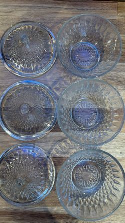Stackable Glass Bowls W Lids!
