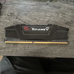 G.SKILL Ripjaws v DDR4-3600 2x8GB