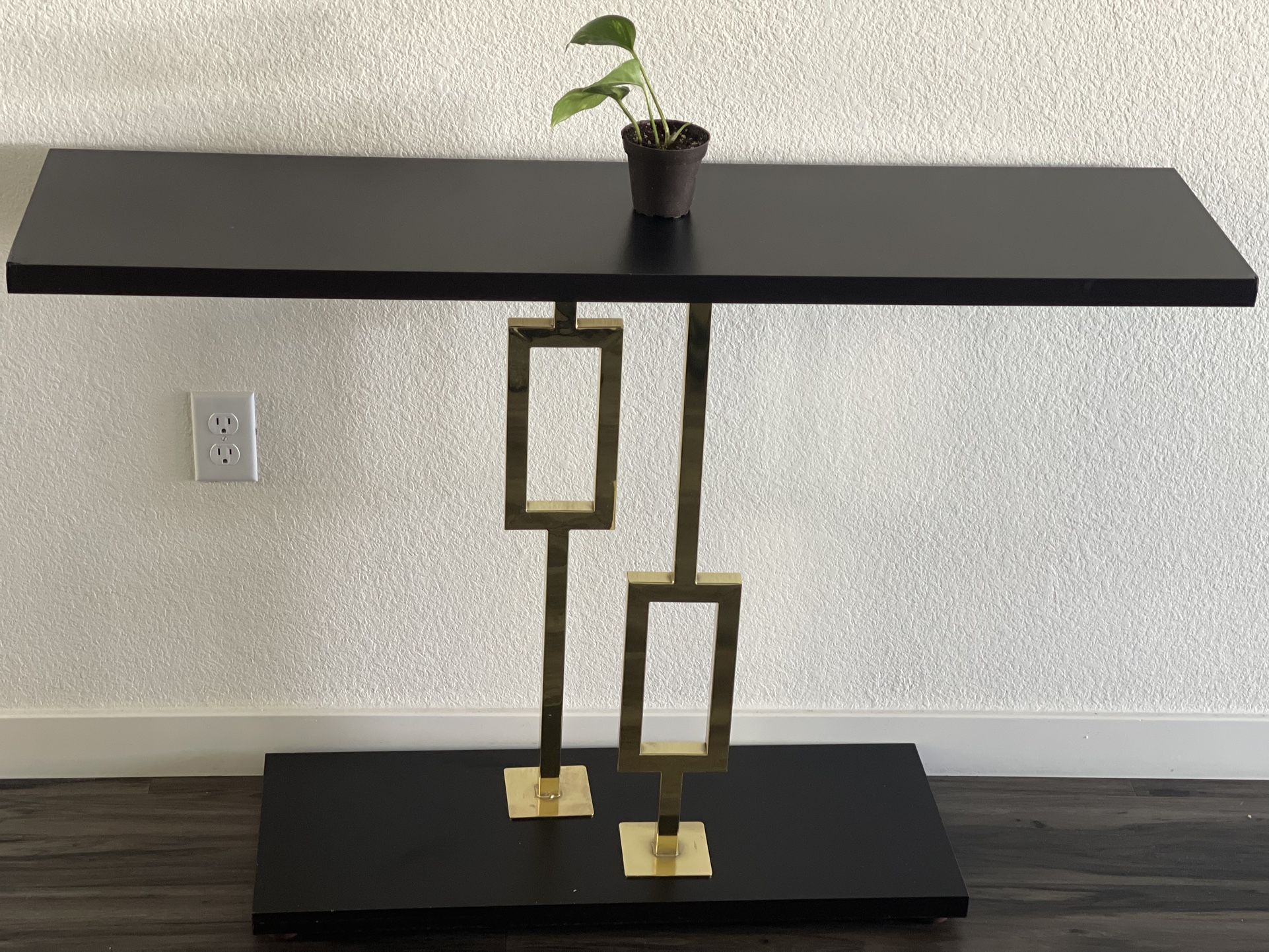 Beautiful Console Table (Moving Sale)