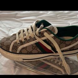 gucci shoes will be cleaned 