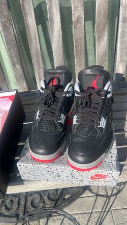 Air Jordan 4 Retro Bred Sneakers