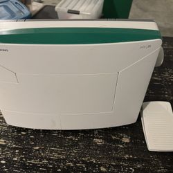 Husqvarna Viking Pro Sewing Machine