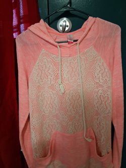 Woman. Sweater Large 