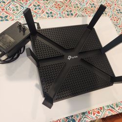 TP-LINK Archer C4000 Tri-Band Wifi Router