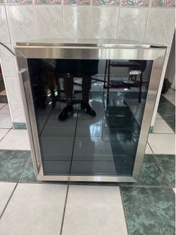 Summit 24” Wide Build-In Beverage Refrigerator