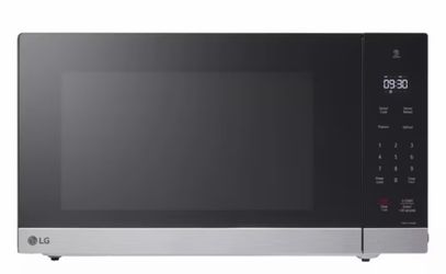 LG Microwave + Trim Kit