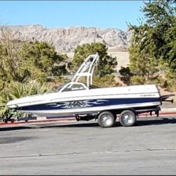 2004 Malibu WakeSetter VLX Wakeboard Boat