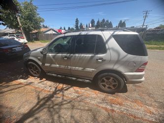 Mercedes ML320