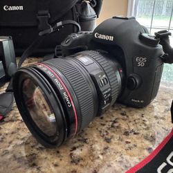  Canon EOS 5D Mark Ill Bundle