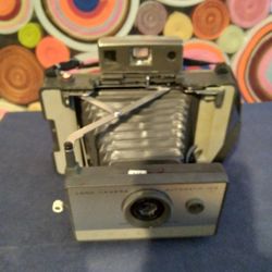 Collectible Polaroid Land Camera