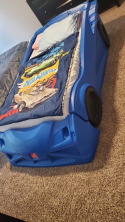 Step2 Hot Wheels Twin Car Bed