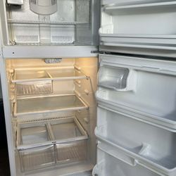 KENMORE REFRIGERATOR OF 