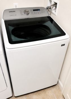 Samsung 5.2 cu. ft. Smart Top-Load Washer – $495 OBO