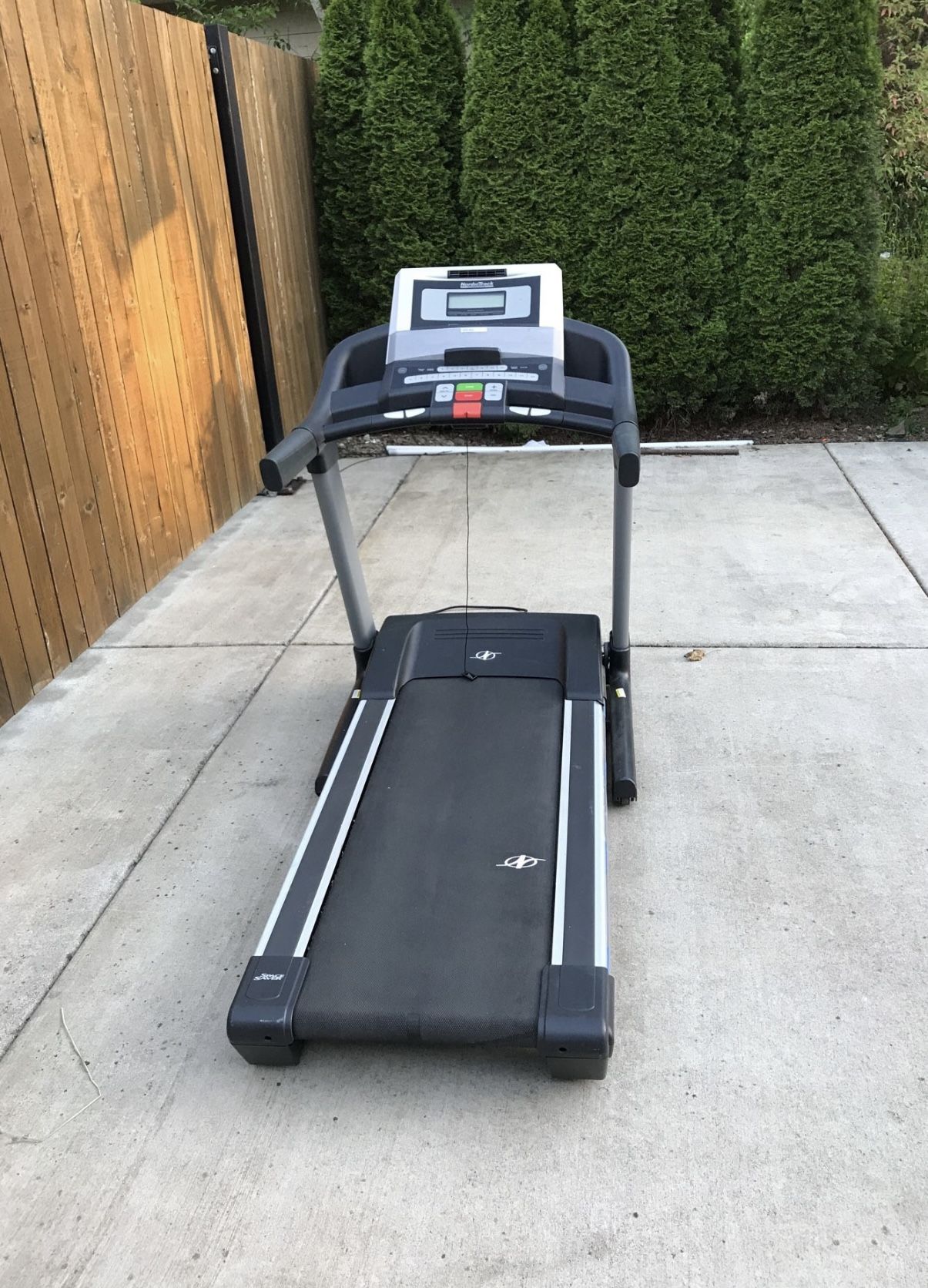Nordic track treadmill
