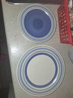 Dinner plates/sandwich plates