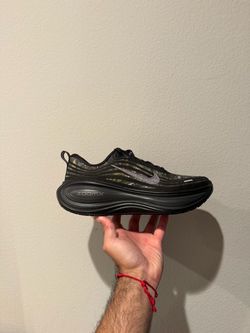 Men Size 9 - Nike Vomero Plus - NEW